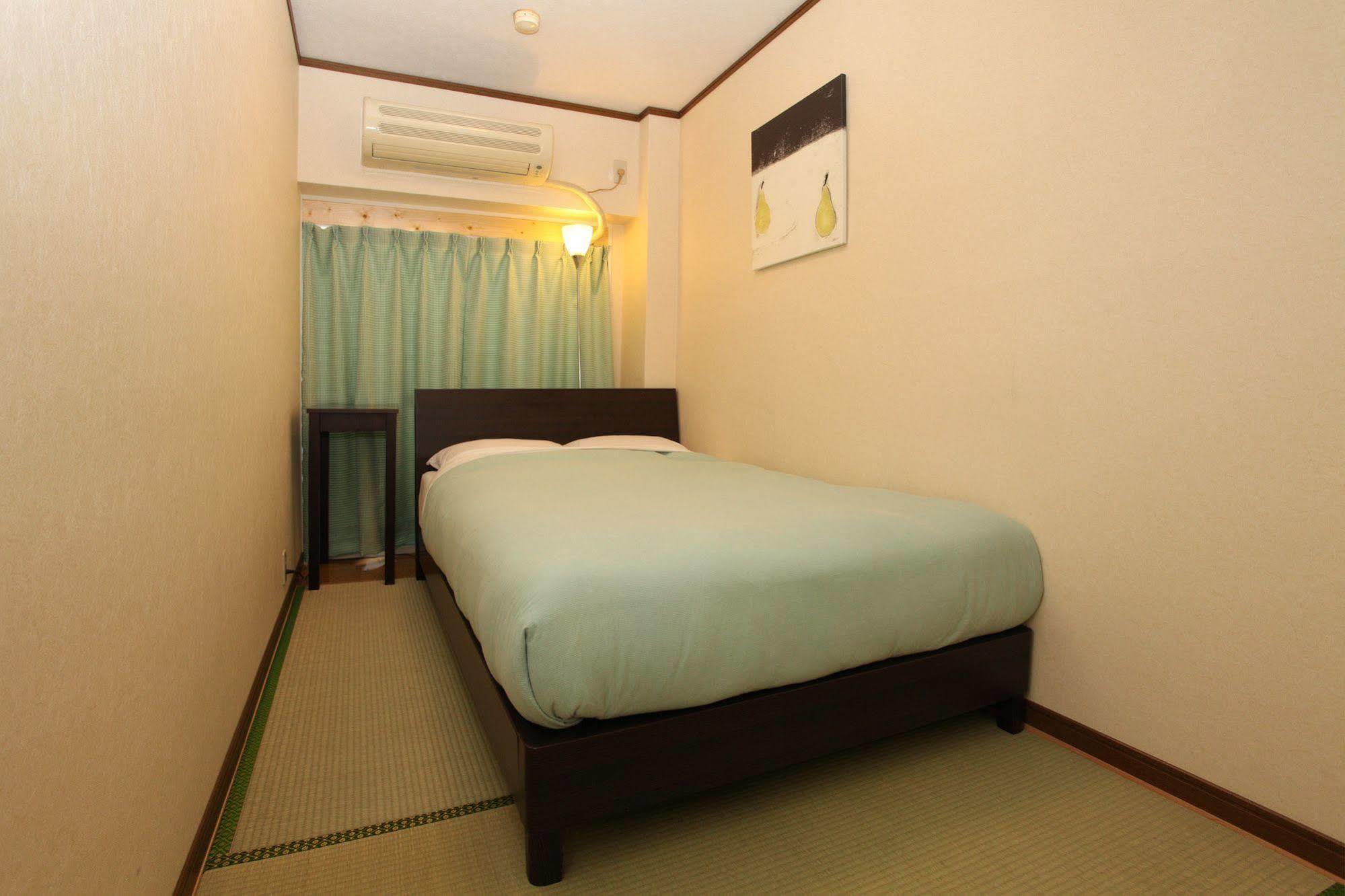 Hostel Zen Yokohama  Exteriör bild